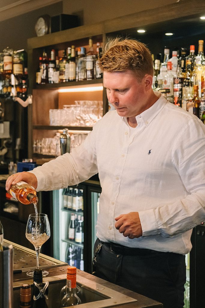 wijn lekker eten in sneek goede onder de linden lunch walrus markt 23